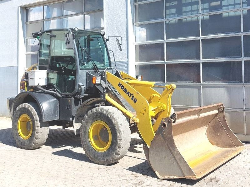 Komatsu WA 100 M-7 - Мини-погрузчик с бортовым поворотом: фото 4 Komatsu WA 100 M-7 - Мини-погрузчик с бортовым поворотом: фото 4