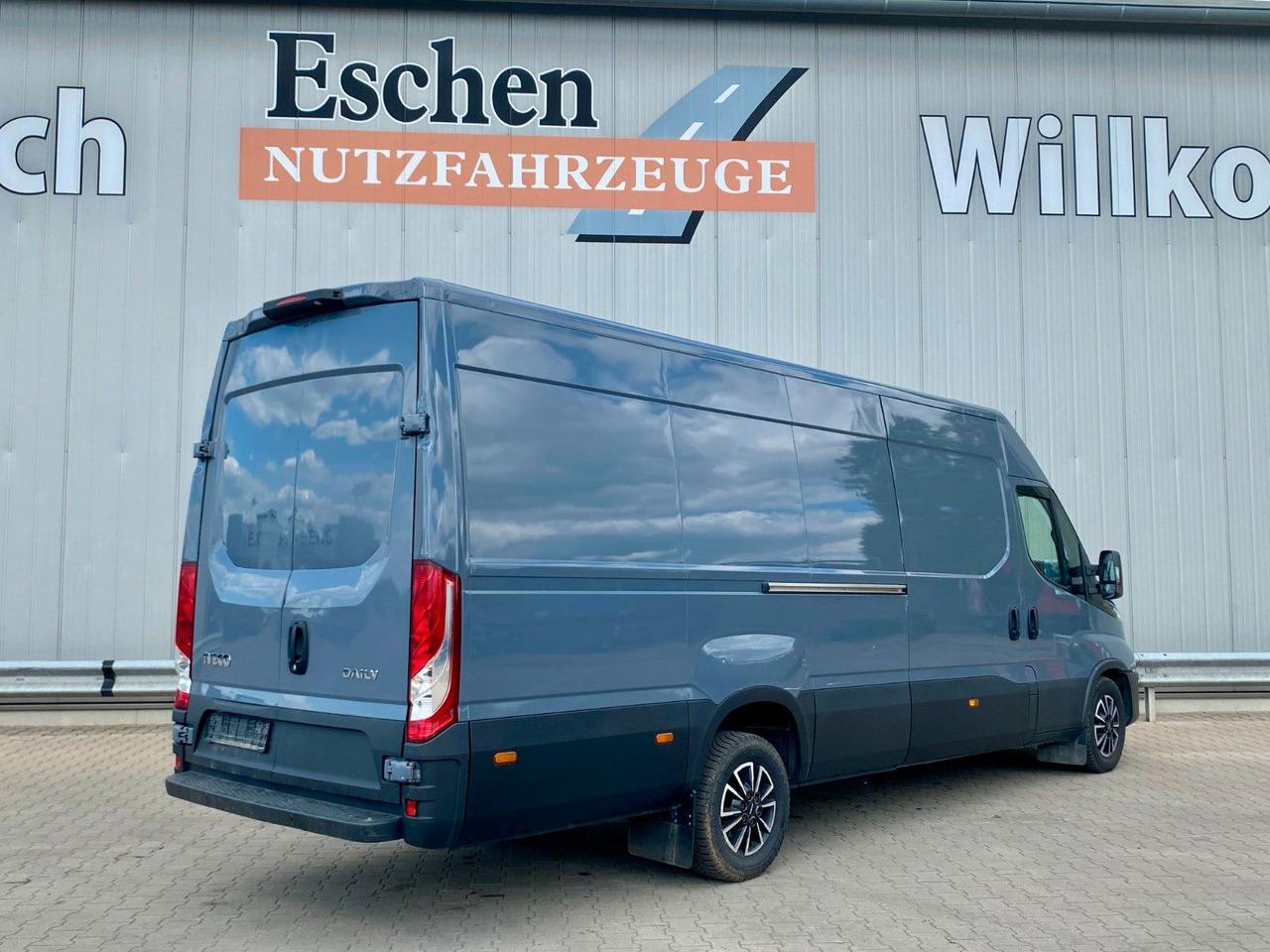 Iveco 35 S 16 Daily | Schiebetür*Kamera*Navi*AC*1.Hand - Цельнометаллический фургон: фото 5 Iveco 35 S 16 Daily | Schiebetür*Kamera*Navi*AC*1.Hand - Цельнометаллический фургон: фото 5