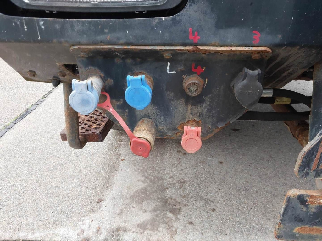 MAN LE 8.220 4x4 / Kran - Самосвал, Автоманипулятор: фото 3 MAN LE 8.220 4x4 / Kran - Самосвал, Автоманипулятор: фото 3