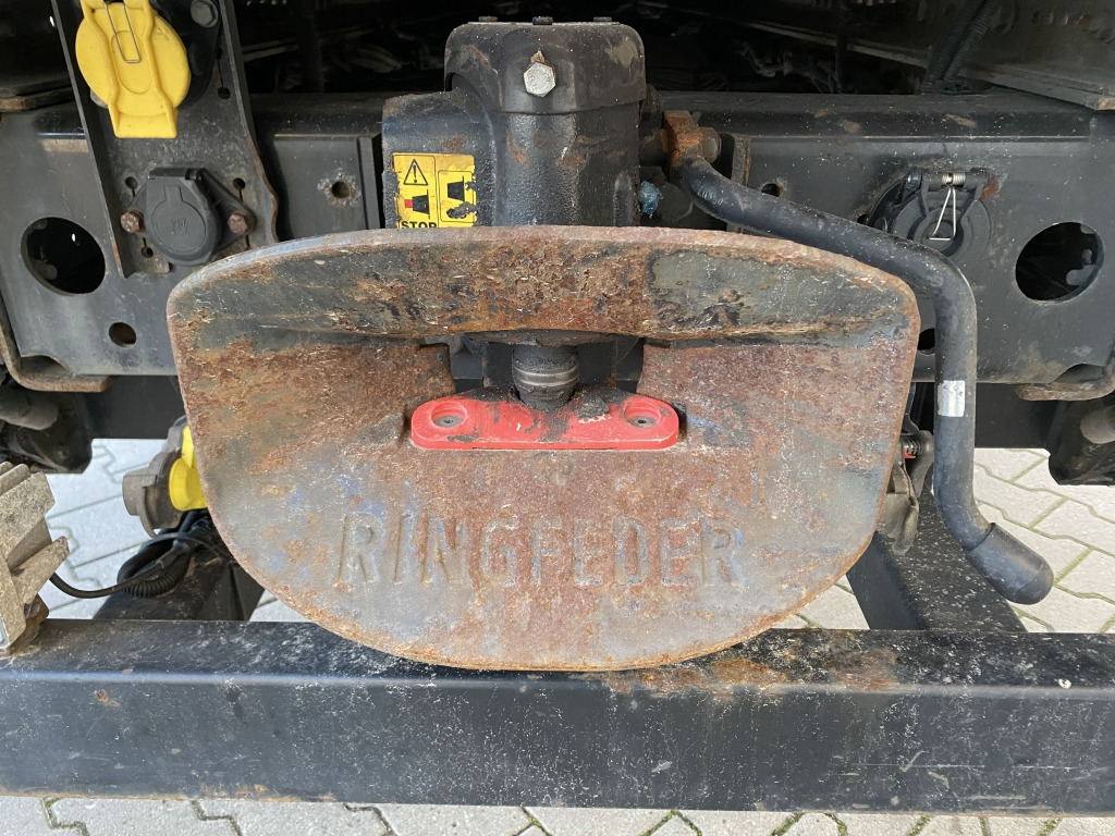 MAN TGM 12.290 4x2 BL / Palfinger LBW - Грузовик с закрытым кузовом: фото 2 MAN TGM 12.290 4x2 BL / Palfinger LBW - Грузовик с закрытым кузовом: фото 2