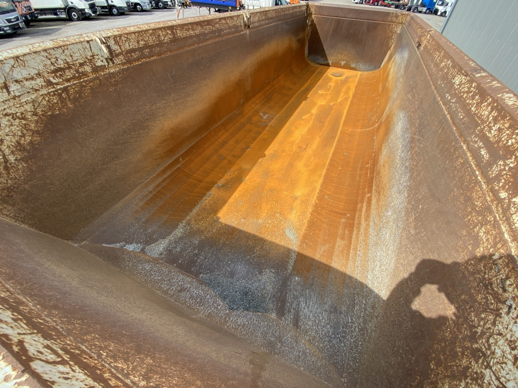 Самосвальный полуприцеп Schmitz SGF S3: фото 7 Самосвальный полуприцеп Schmitz SGF S3: фото 7