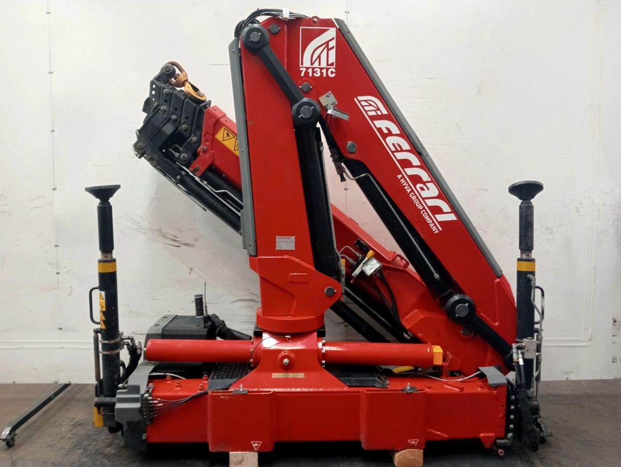 Grúa Ferrari F7131C A5 - Кран-манипулятор для Грузовиков: фото 1 Grúa Ferrari F7131C A5 - Кран-манипулятор для Грузовиков: фото 1