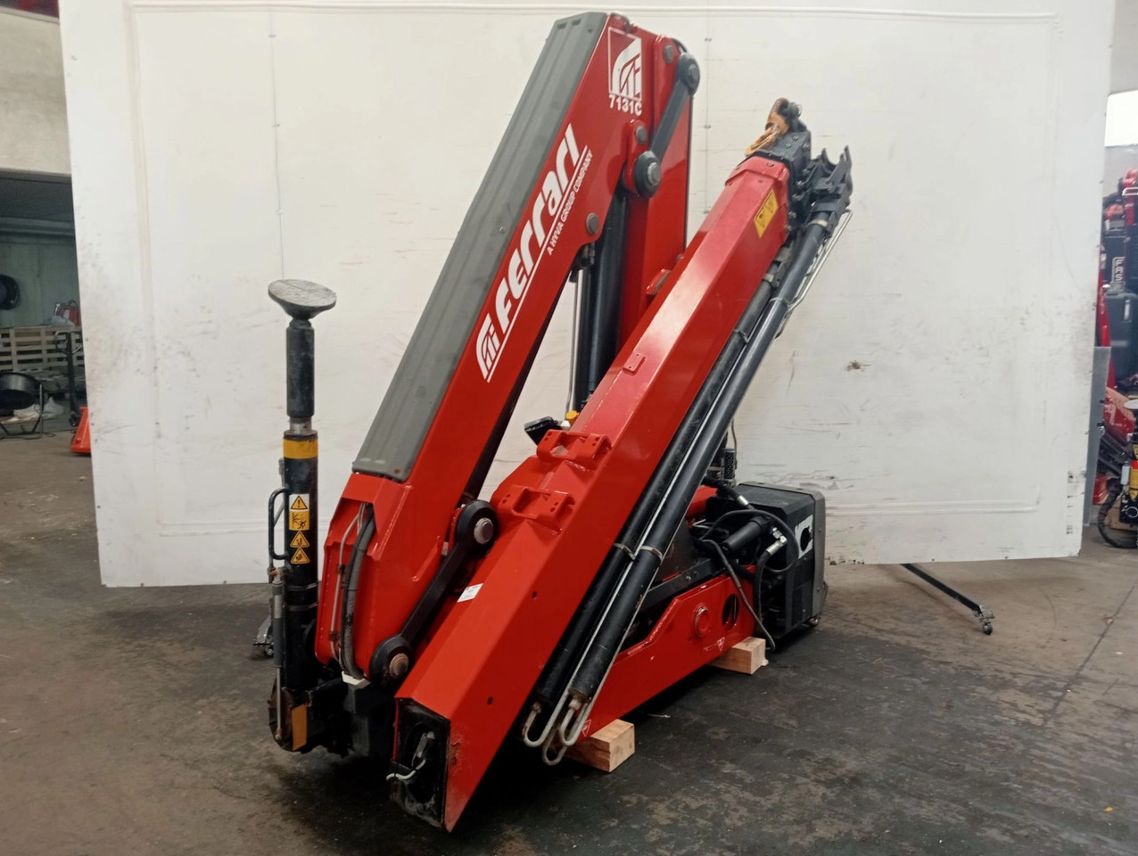 Grúa Ferrari F7131C A5 - Кран-манипулятор для Грузовиков: фото 3 Grúa Ferrari F7131C A5 - Кран-манипулятор для Грузовиков: фото 3