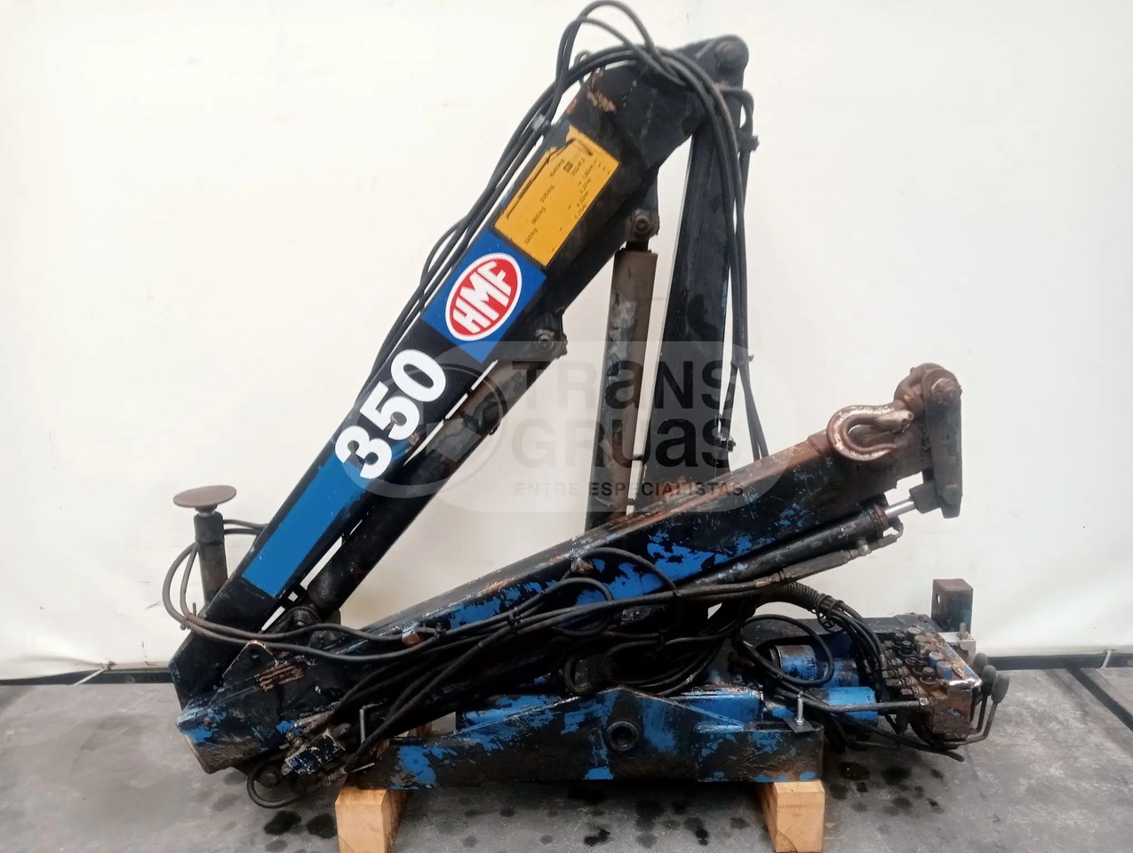 Grúa hidráulica HMF 352 K2 - Кран-манипулятор: фото 1 Grúa hidráulica HMF 352 K2 - Кран-манипулятор: фото 1