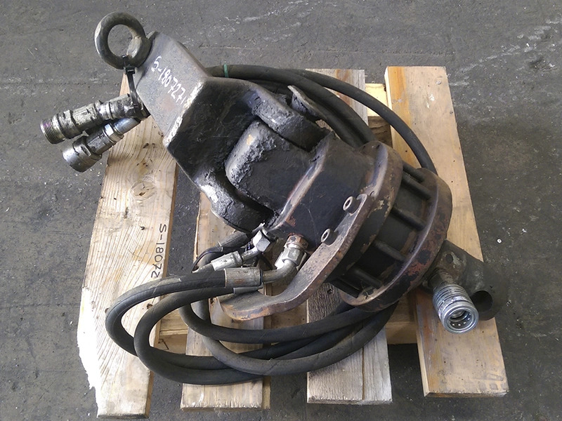 Rotator usado - Навесное оборудование, Подъёмник для Подъёмников: фото 1 Rotator usado - Навесное оборудование, Подъёмник для Подъёмников: фото 1