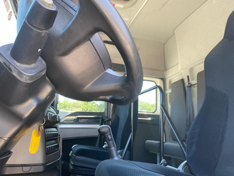 MAN TGX 18.360 - Тентованный грузовик: фото 4 MAN TGX 18.360 - Тентованный грузовик: фото 4