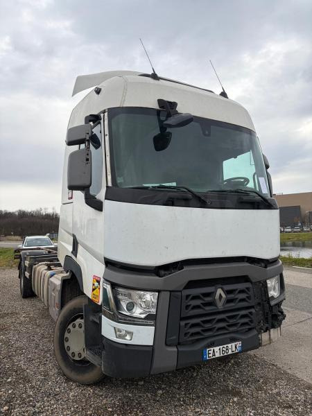 Renault T-Series - Грузовик-контейнеровоз/ Сменный кузов: фото 1 Renault T-Series - Грузовик-контейнеровоз/ Сменный кузов: фото 1