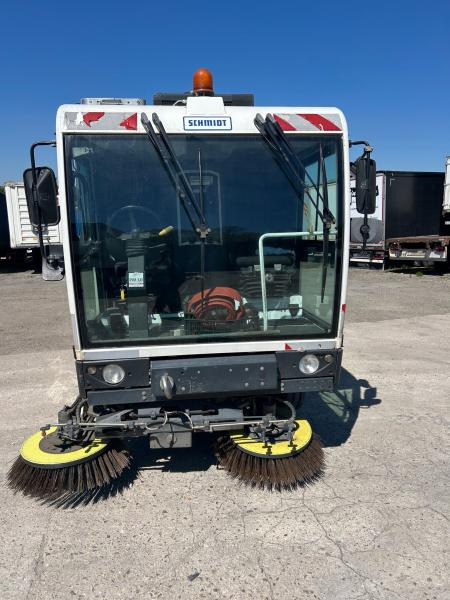 Schmidt Clingo 500 Compact 400 - Подметально-уборочная машина: фото 2 Schmidt Clingo 500 Compact 400 - Подметально-уборочная машина: фото 2