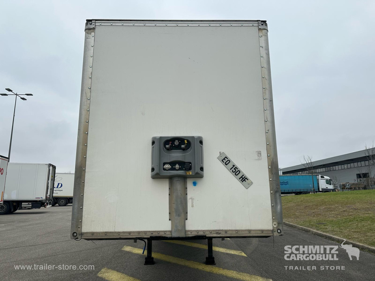 Полуприцеп-фургон FRUEHAUF Dryfreight Standard Roller shutter door: фото 9