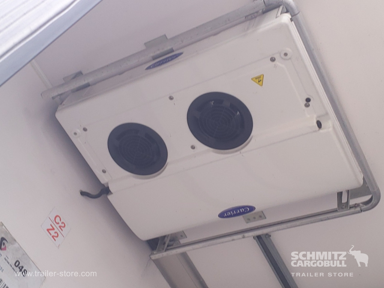 LAMBERET Reefer Multitemp Taillift - Изотермический полуприцеп: фото 3 LAMBERET Reefer Multitemp Taillift - Изотермический полуприцеп: фото 3