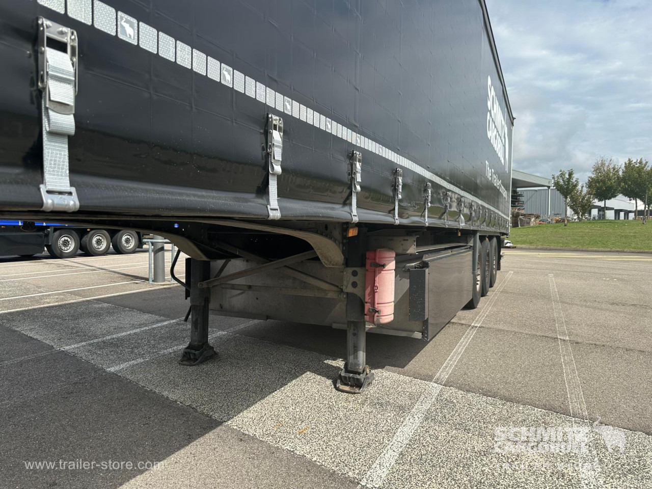 SCHMITZ Curtainsider Standard - Тентованный полуприцеп: фото 2 SCHMITZ Curtainsider Standard - Тентованный полуприцеп: фото 2