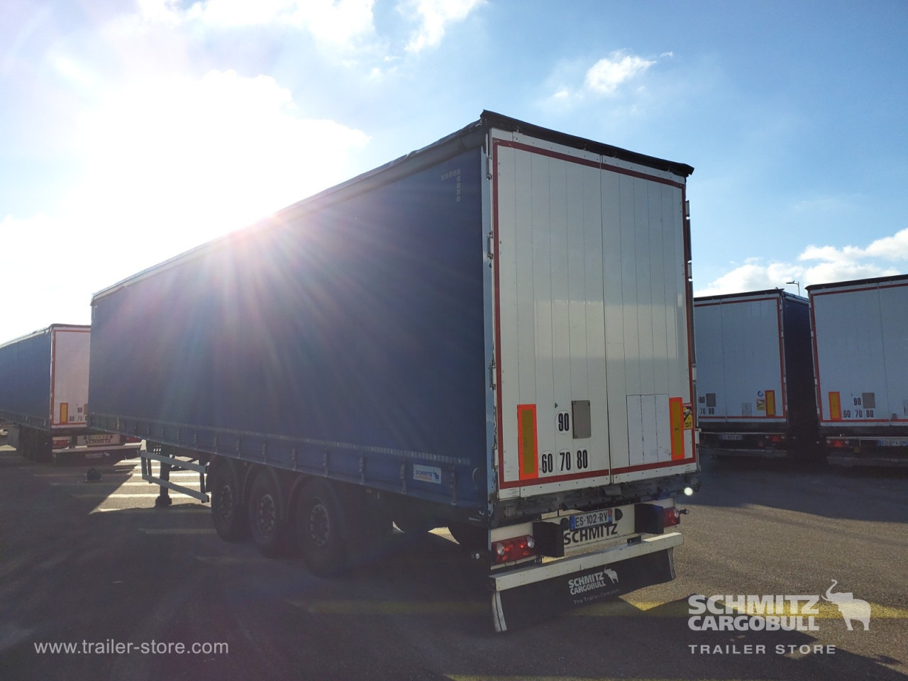 SCHMITZ Curtainsider Standard - Тентованный полуприцеп: фото 4 SCHMITZ Curtainsider Standard - Тентованный полуприцеп: фото 4