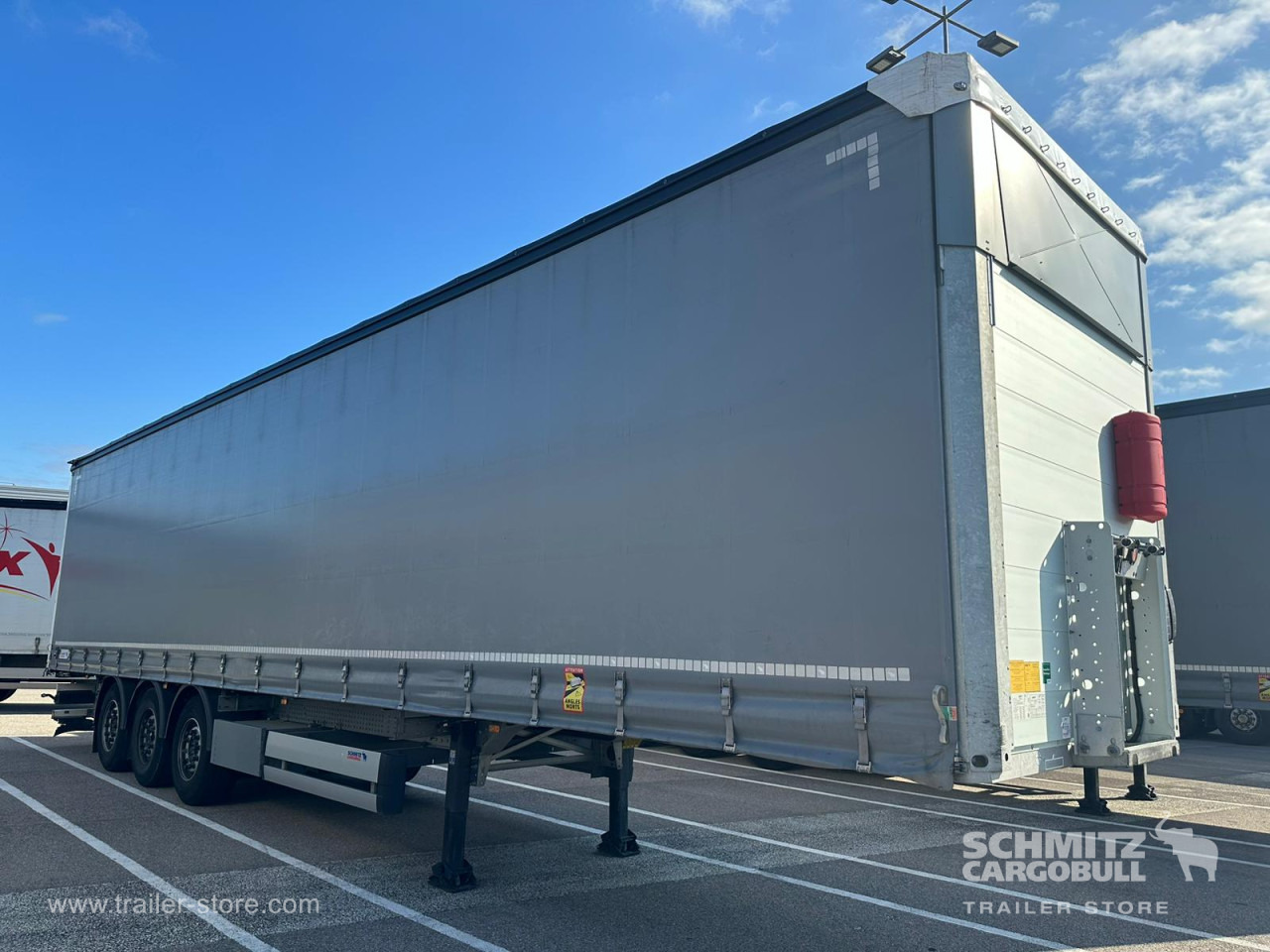 SCHMITZ Curtainsider Standard - Тентованный полуприцеп: фото 1 SCHMITZ Curtainsider Standard - Тентованный полуприцеп: фото 1