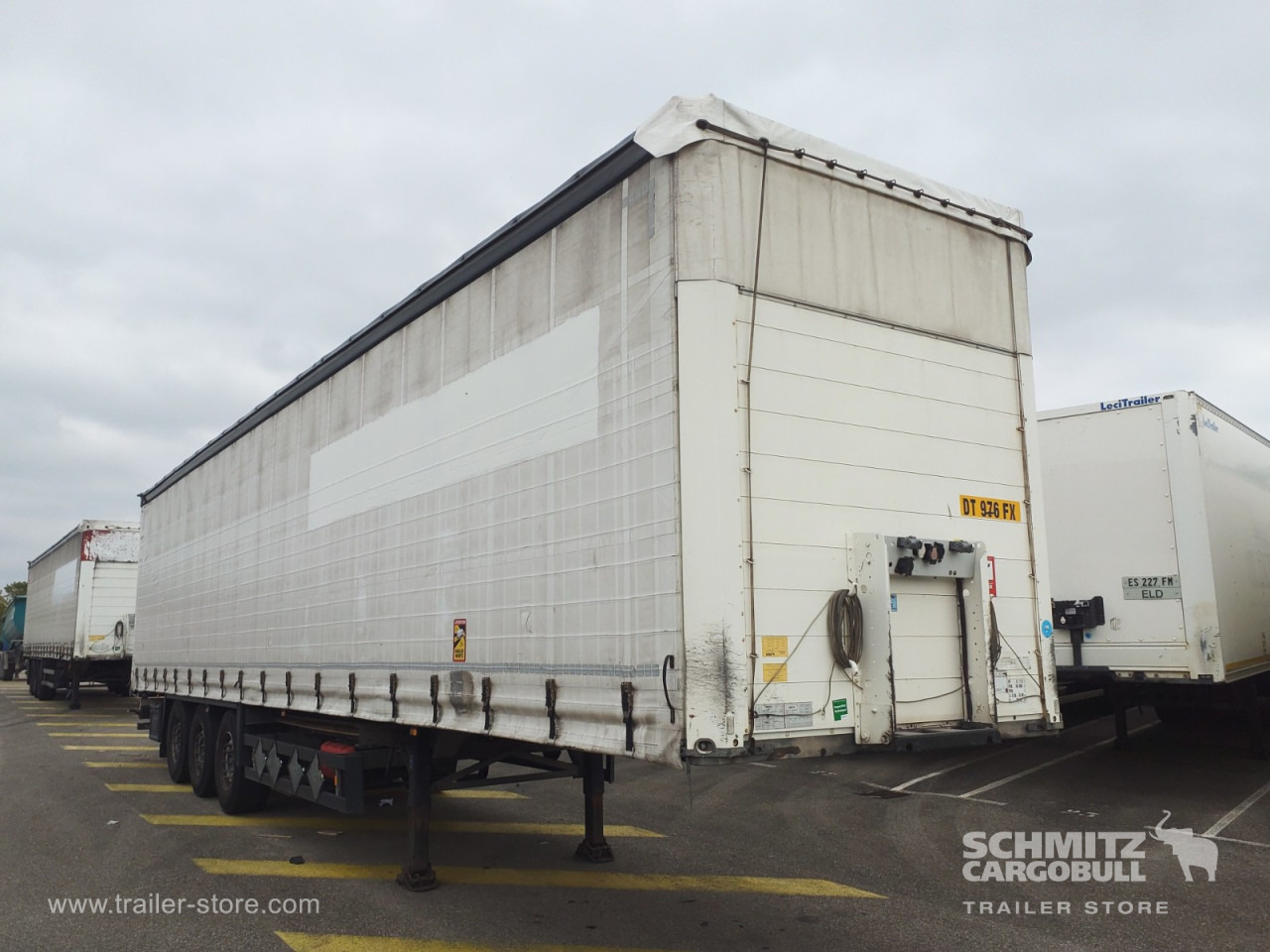 SCHMITZ Curtainsider Standard - Тентованный полуприцеп: фото 1 SCHMITZ Curtainsider Standard - Тентованный полуприцеп: фото 1