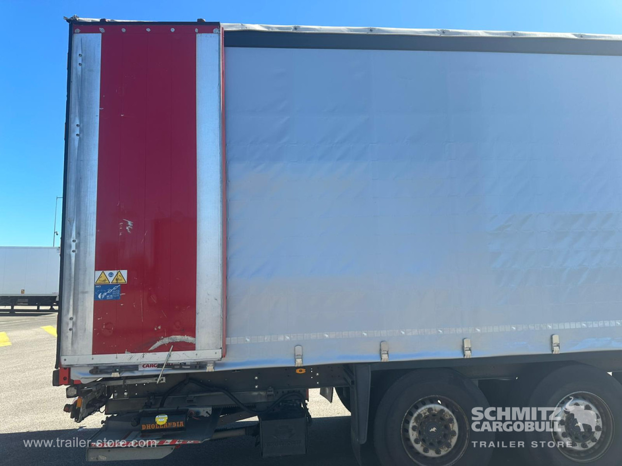 SCHMITZ Curtainsider Standard Taillift - Тентованный полуприцеп: фото 5 SCHMITZ Curtainsider Standard Taillift - Тентованный полуприцеп: фото 5