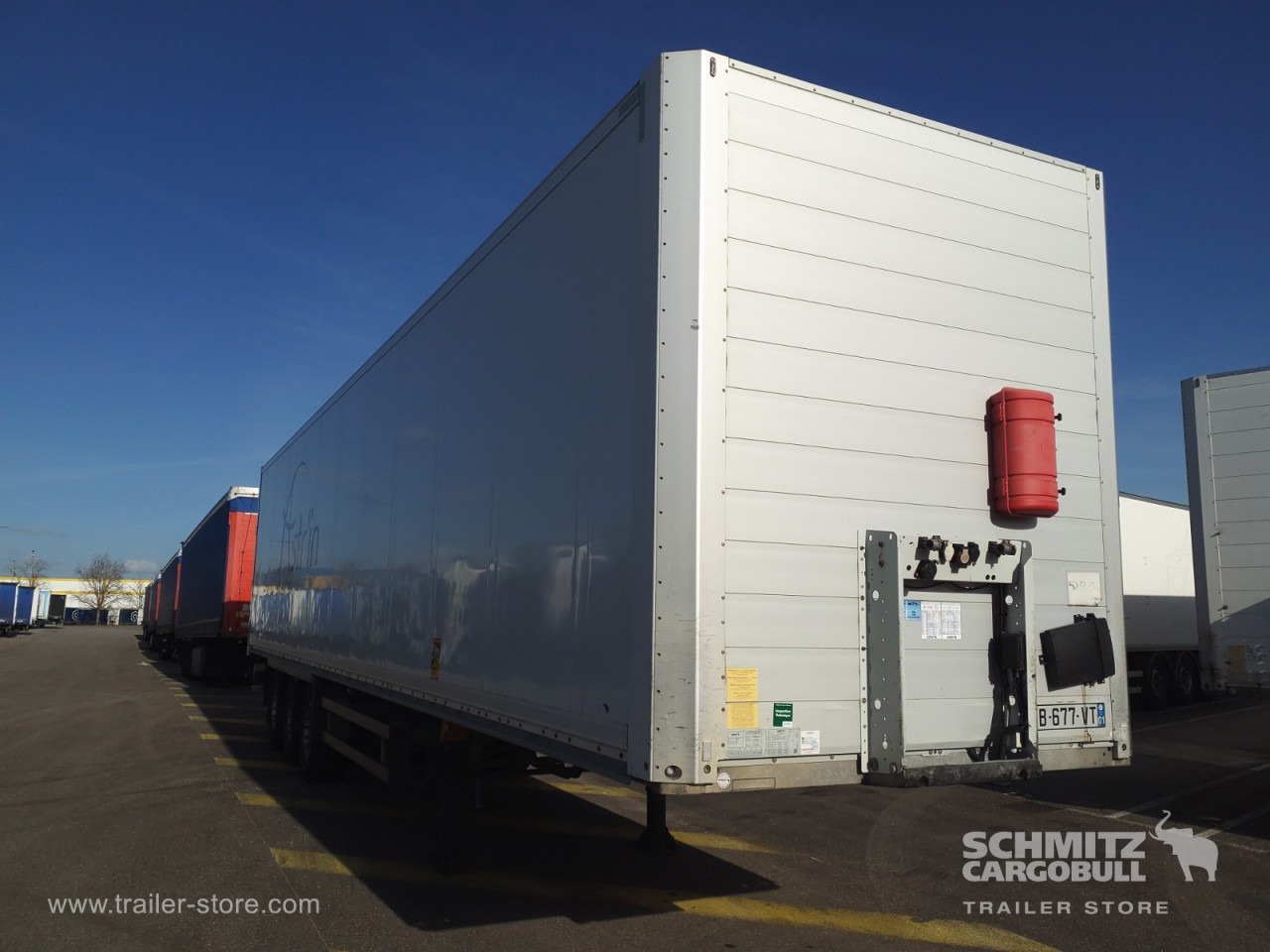SCHMITZ Dryfreight Standard - Полуприцеп-фургон: фото 1 SCHMITZ Dryfreight Standard - Полуприцеп-фургон: фото 1