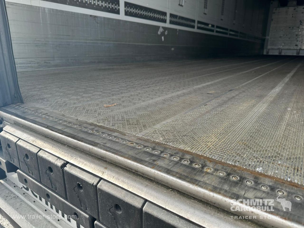SCHMITZ Reefer Standard Double deck - Изотермический полуприцеп: фото 4 SCHMITZ Reefer Standard Double deck - Изотермический полуприцеп: фото 4