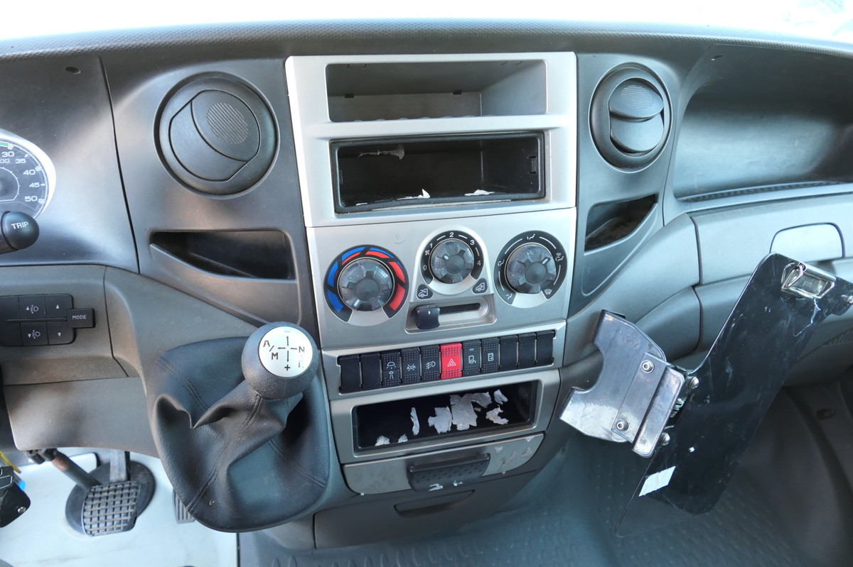 Малотоннажный фургон IVECO Daily 35 S11 C30C AUTOMATIK KAMERA MAXI Regale D: фото 11