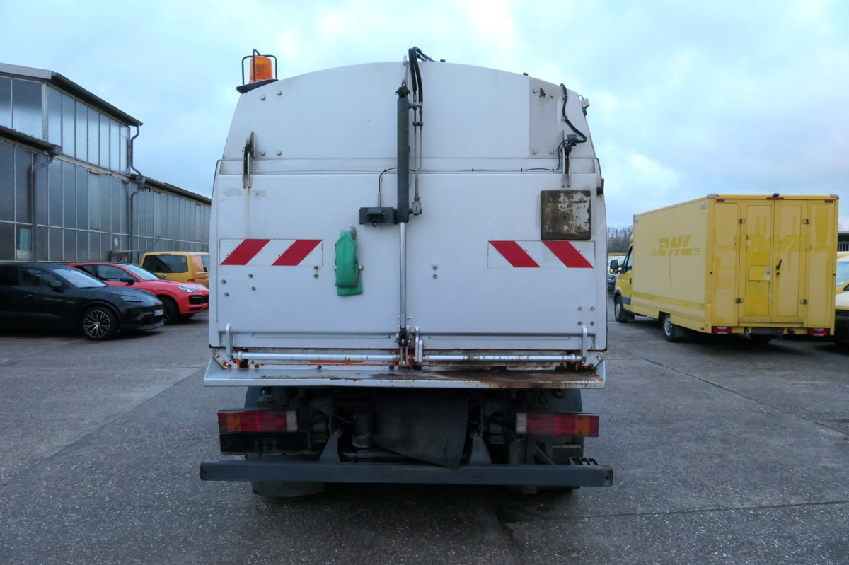 MERCEDES-BENZ Atego 1018 Rechtslenker Schmidt SK 500 R Rückfah - Подметально-уборочная машина: фото 5 MERCEDES-BENZ Atego 1018 Rechtslenker Schmidt SK 500 R Rückfah - Подметально-уборочная машина: фото 5