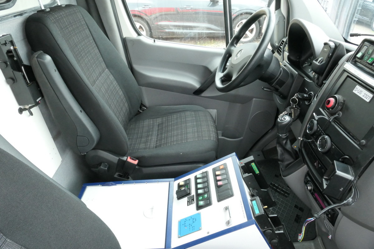 MERCEDES-BENZ Sprinter 519 CDI Klima Krankenwagen в лизинг MERCEDES-BENZ Sprinter 519 CDI Klima Krankenwagen: фото 16