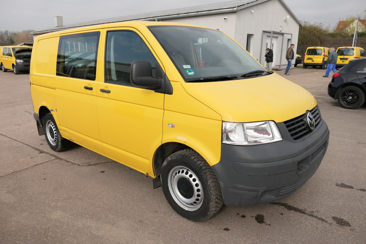 VW T5 Transporter 1.9 TDI PARKTRONIK 2xSCHIEBETÜR - Легковой фургон: фото 2 VW T5 Transporter 1.9 TDI PARKTRONIK 2xSCHIEBETÜR - Легковой фургон: фото 2