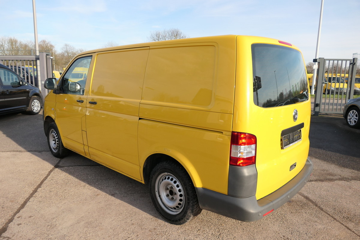 VW T5 Transporter 2.0 TDI PARKTRONIK 2xSCHIEBETÜR C - Легковой фургон: фото 5 VW T5 Transporter 2.0 TDI PARKTRONIK 2xSCHIEBETÜR C - Легковой фургон: фото 5