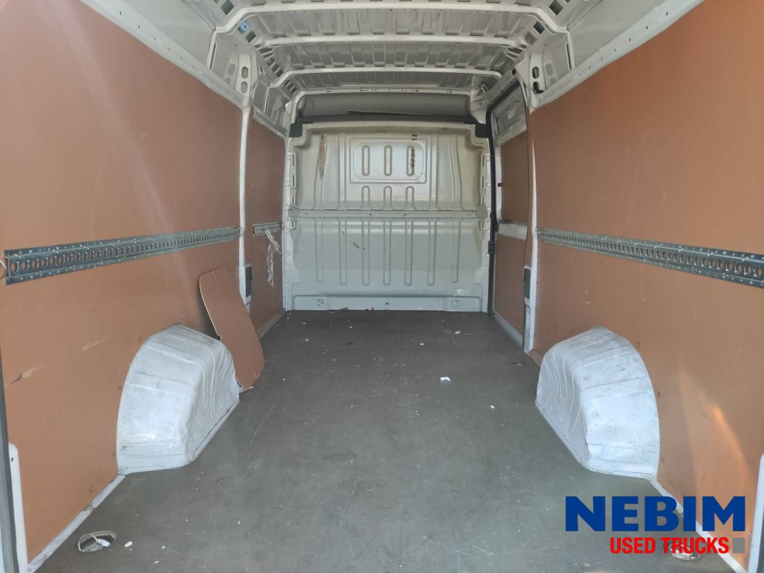 Цельнометаллический фургон Fiat Ducato 2.3 140PK - L3H2 - Automatic Gearbox: фото 7