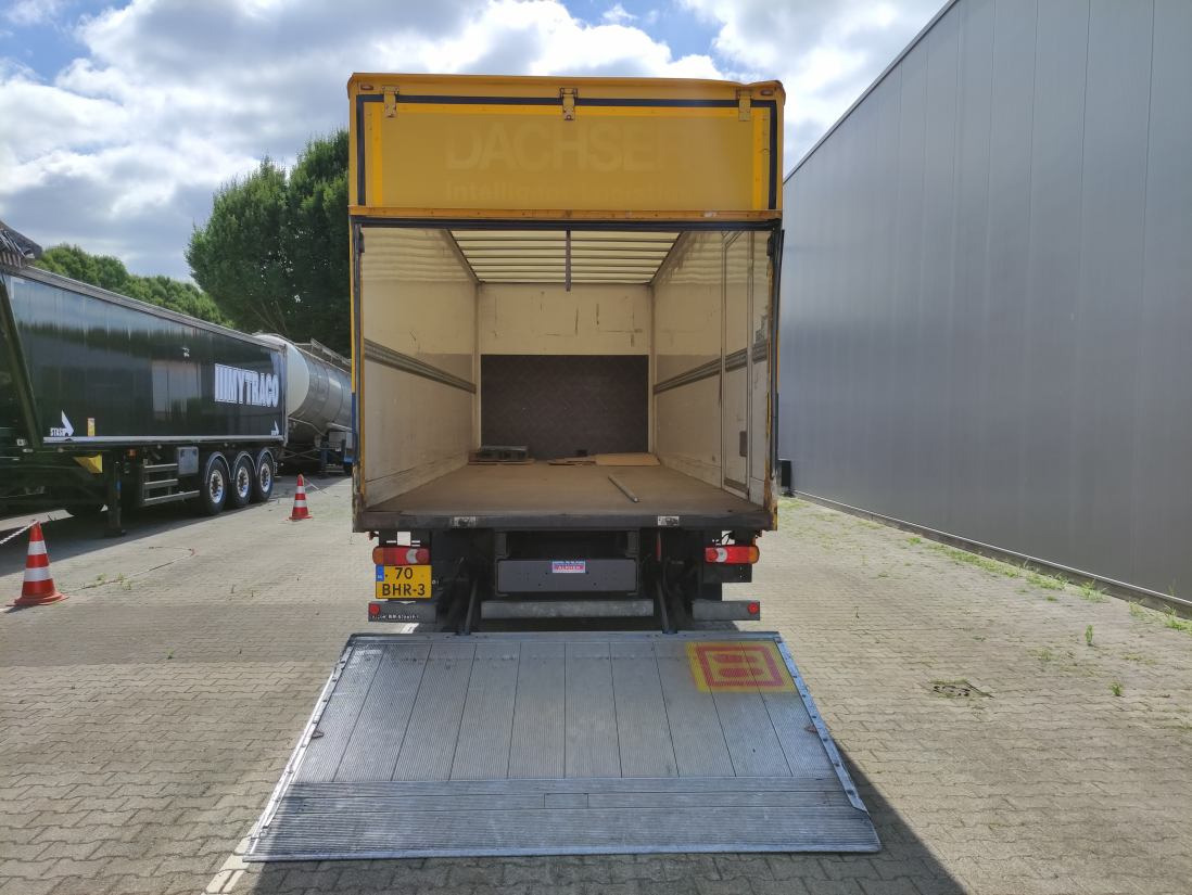 Renault D 14 240 4X2 - 319.854Km - Грузовик с закрытым кузовом: фото 4 Renault D 14 240 4X2 - 319.854Km - Грузовик с закрытым кузовом: фото 4