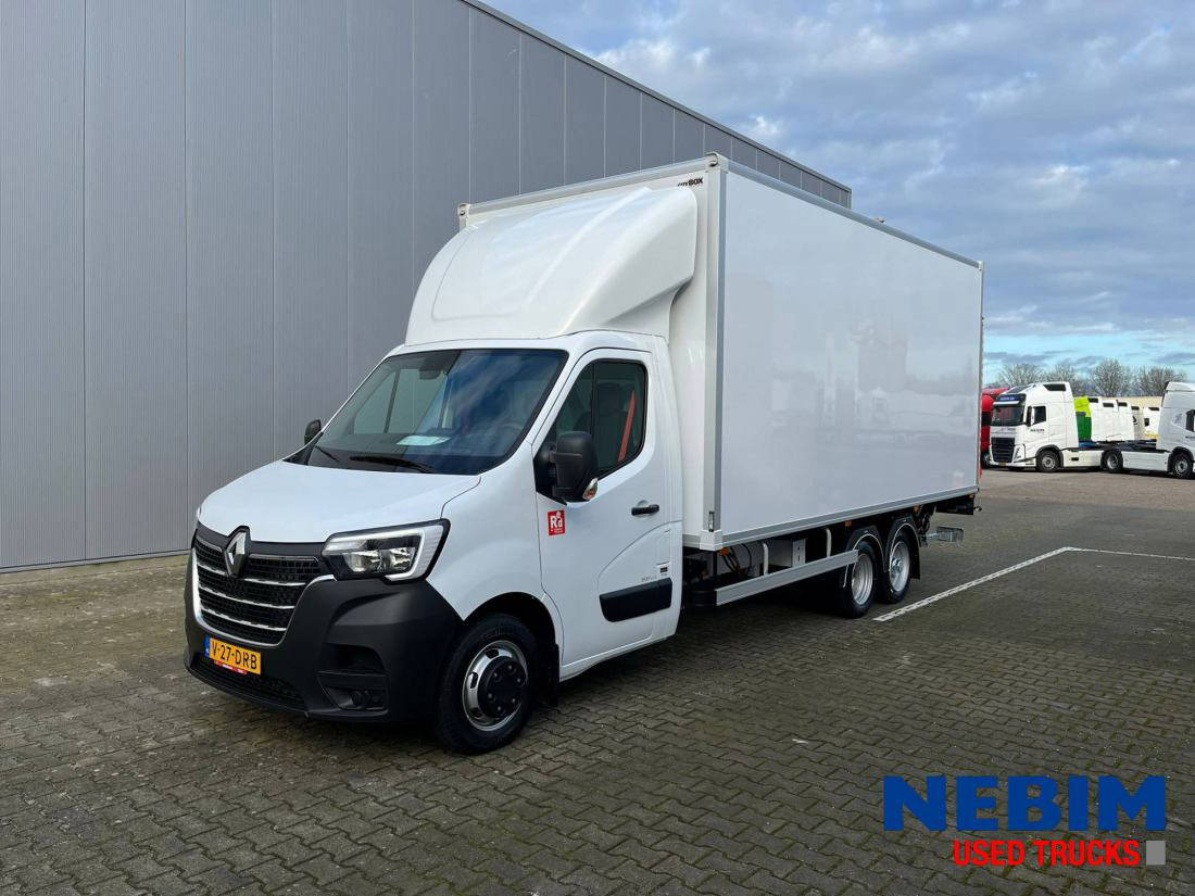 Renault Master BE-Combi 3500Plus - Bakwagen met laadklep 27 m3 - Грузовик с закрытым кузовом: фото 1 Renault Master BE-Combi 3500Plus - Bakwagen met laadklep 27 m3 - Грузовик с закрытым кузовом: фото 1