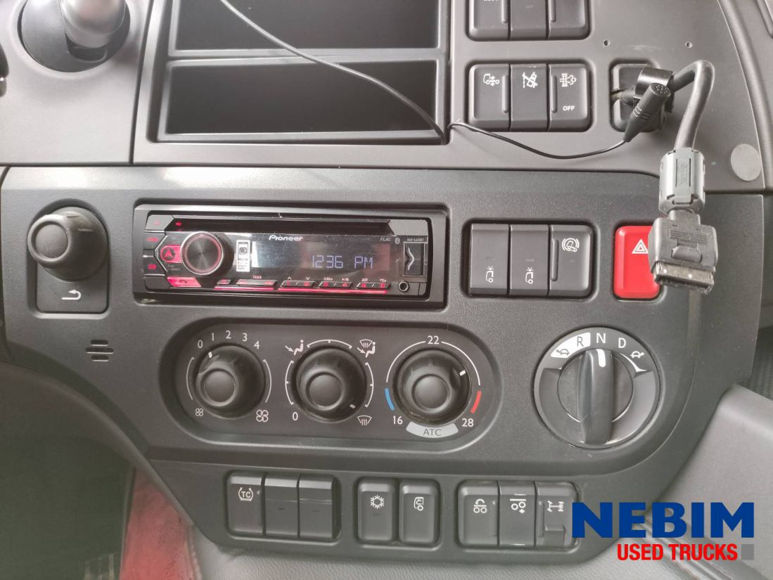 Тягач DAF CF 440 6x2 midlift - Space cab: фото 6 Тягач DAF CF 440 6x2 midlift - Space cab: фото 6