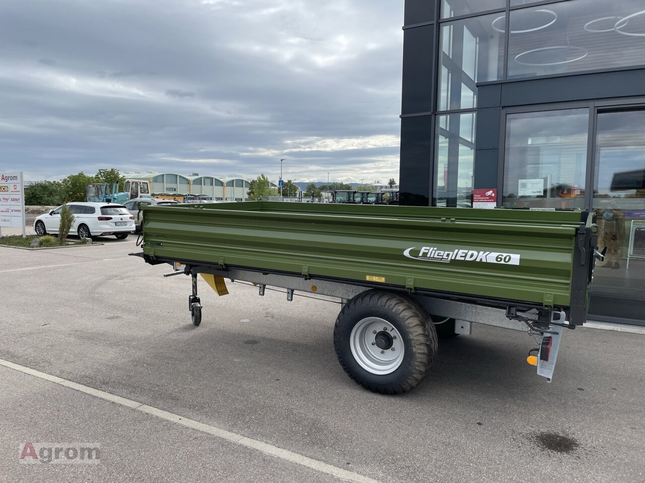 Fliegl EDK 60 FOX - Сельскохозяйственный прицеп-самосвал: фото 3 Fliegl EDK 60 FOX - Сельскохозяйственный прицеп-самосвал: фото 3