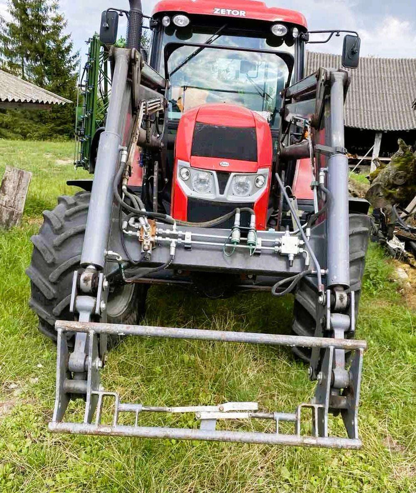Zetor Forterra 140 - Трактор: фото 2 Zetor Forterra 140 - Трактор: фото 2