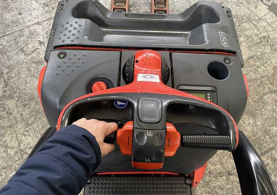 Linde T 20 AP -131 (batt. 2020) - Тележка: фото 3 Linde T 20 AP -131 (batt. 2020) - Тележка: фото 3