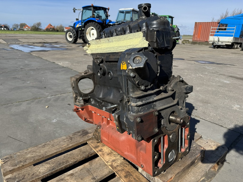 Fiat 8045 - Двигатель: фото 2 Fiat 8045 - Двигатель: фото 2