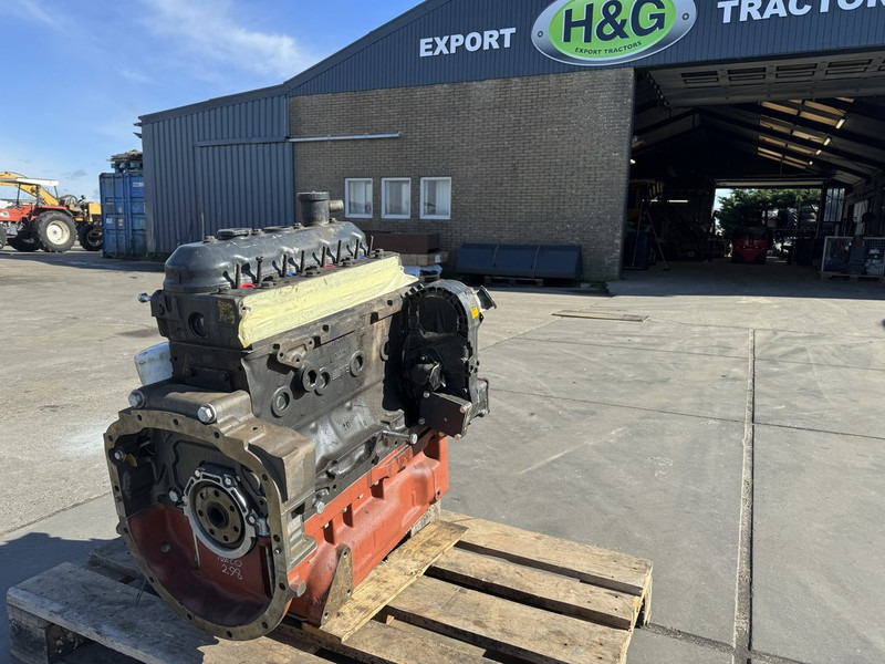 Fiat 8045 - Двигатель: фото 1 Fiat 8045 - Двигатель: фото 1