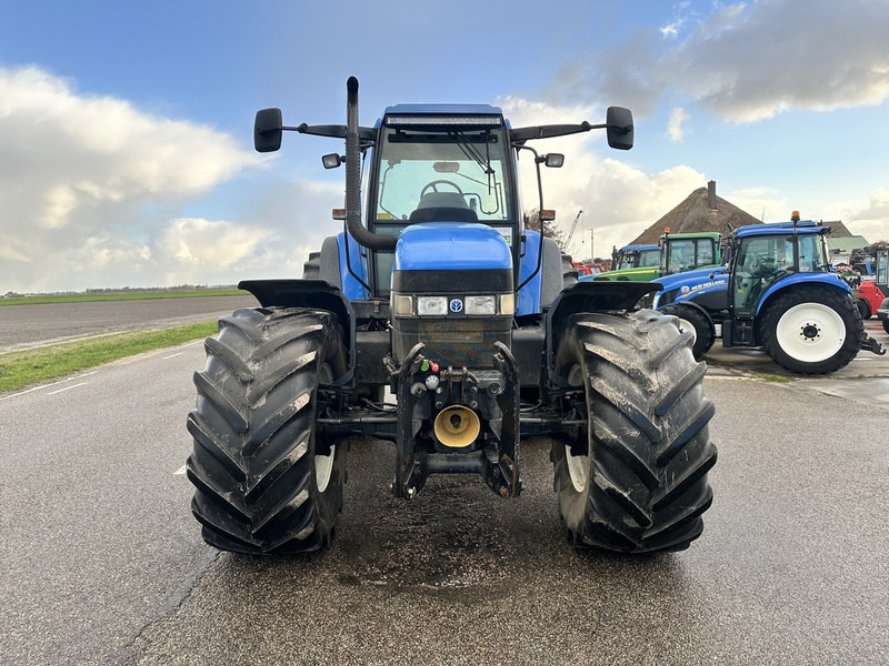 New Holland TM 165 - Трактор: фото 2 New Holland TM 165 - Трактор: фото 2