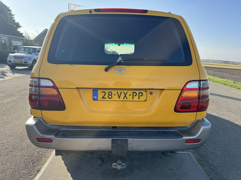 Внедорожник Toyota Land Cruiser: фото 12 Внедорожник Toyota Land Cruiser: фото 12