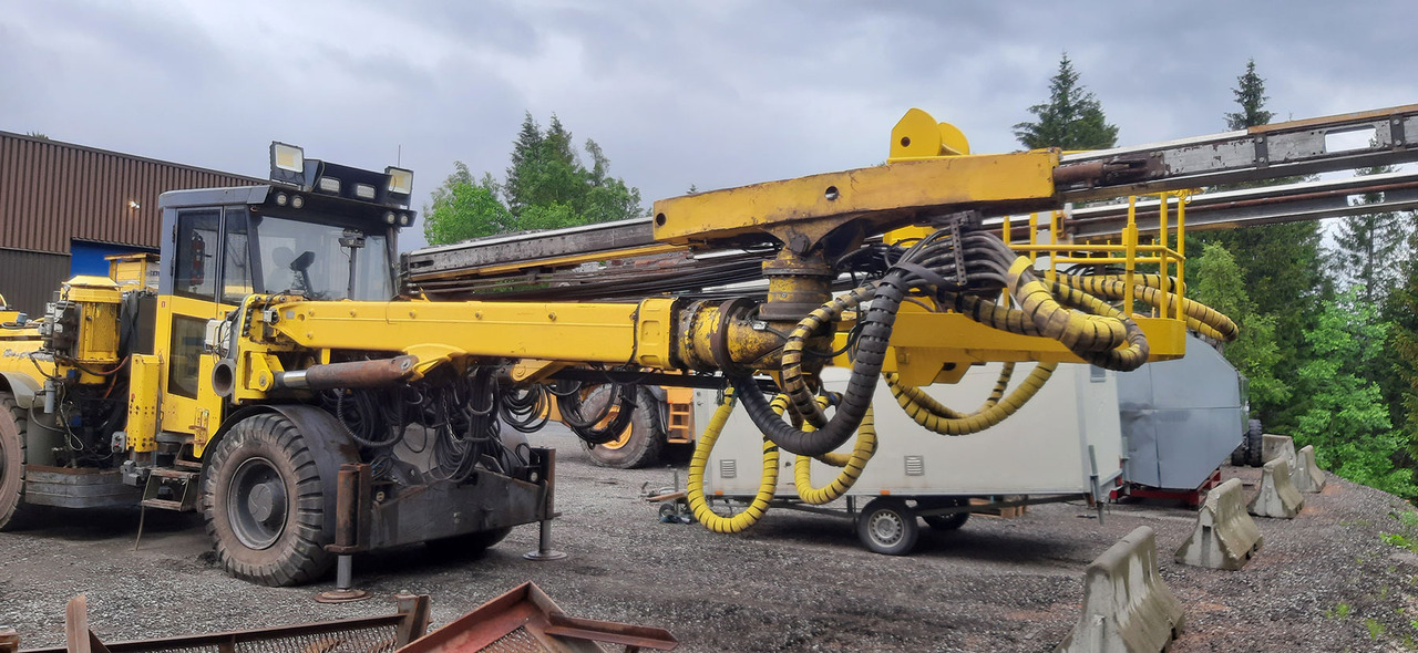 Atlas Copco E2C-C30 - Техника для горизонтального бурения: фото 2 Atlas Copco E2C-C30 - Техника для горизонтального бурения: фото 2