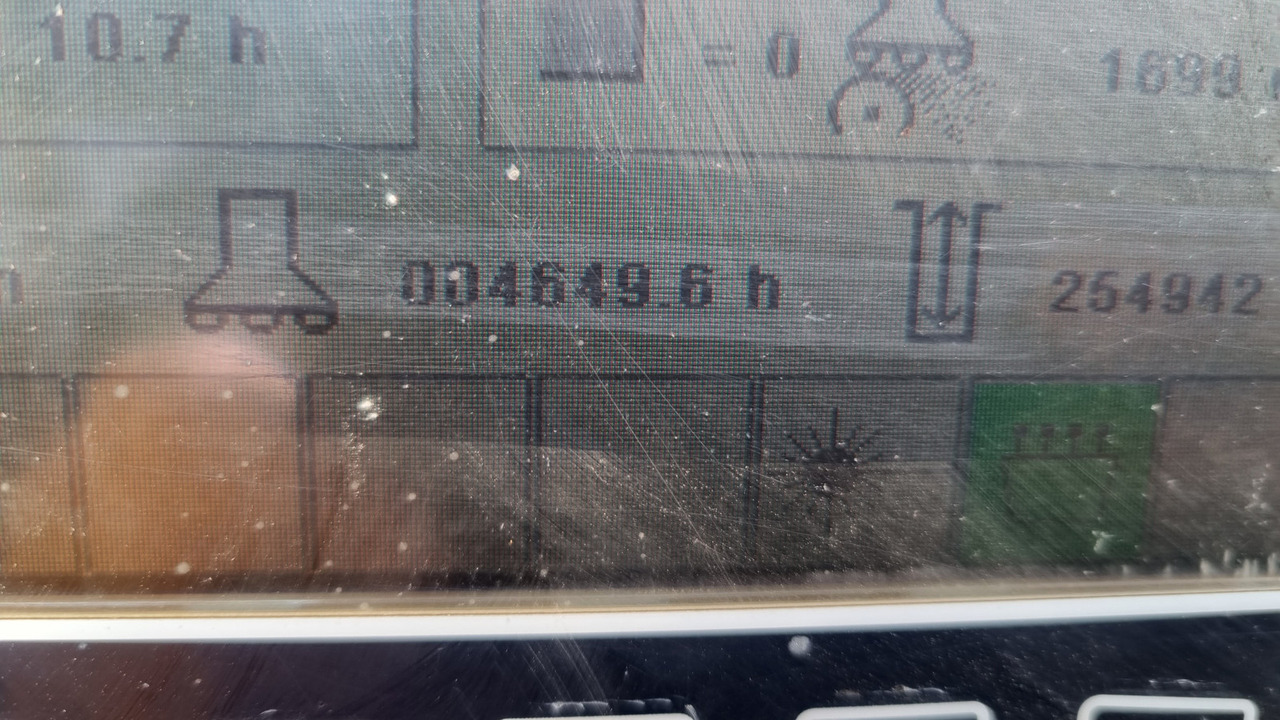 Atlas Copco ROC D7-01 RRC - Буровая машина: фото 5 Atlas Copco ROC D7-01 RRC - Буровая машина: фото 5