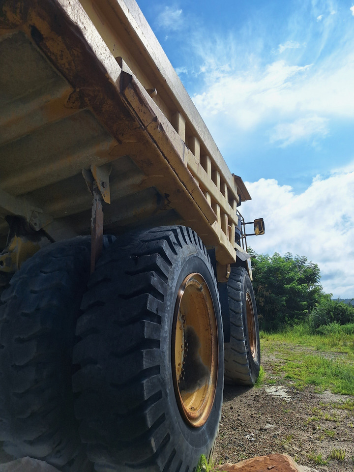 Caterpillar 777C - Внедорожный самосвал: фото 5 Caterpillar 777C - Внедорожный самосвал: фото 5