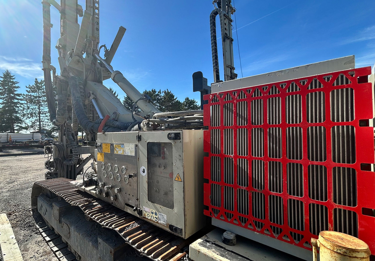 Comacchio MC 28 A - Сваебойная установка: фото 4 Comacchio MC 28 A - Сваебойная установка: фото 4