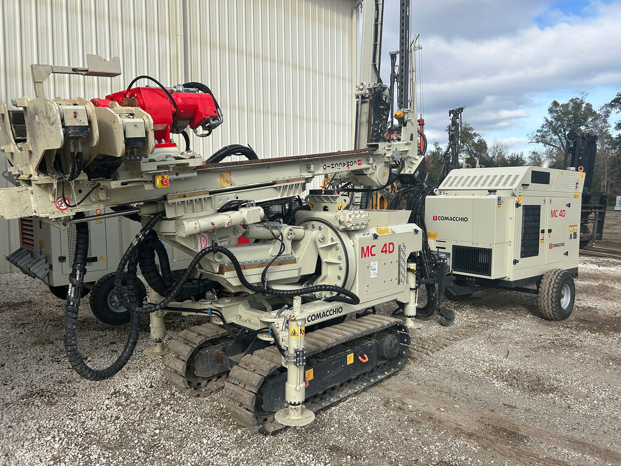 Comacchio MC4D - Сваебойная установка: фото 1 Comacchio MC4D - Сваебойная установка: фото 1
