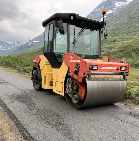 Dynapac CC424HF - Каток: фото 3 Dynapac CC424HF - Каток: фото 3