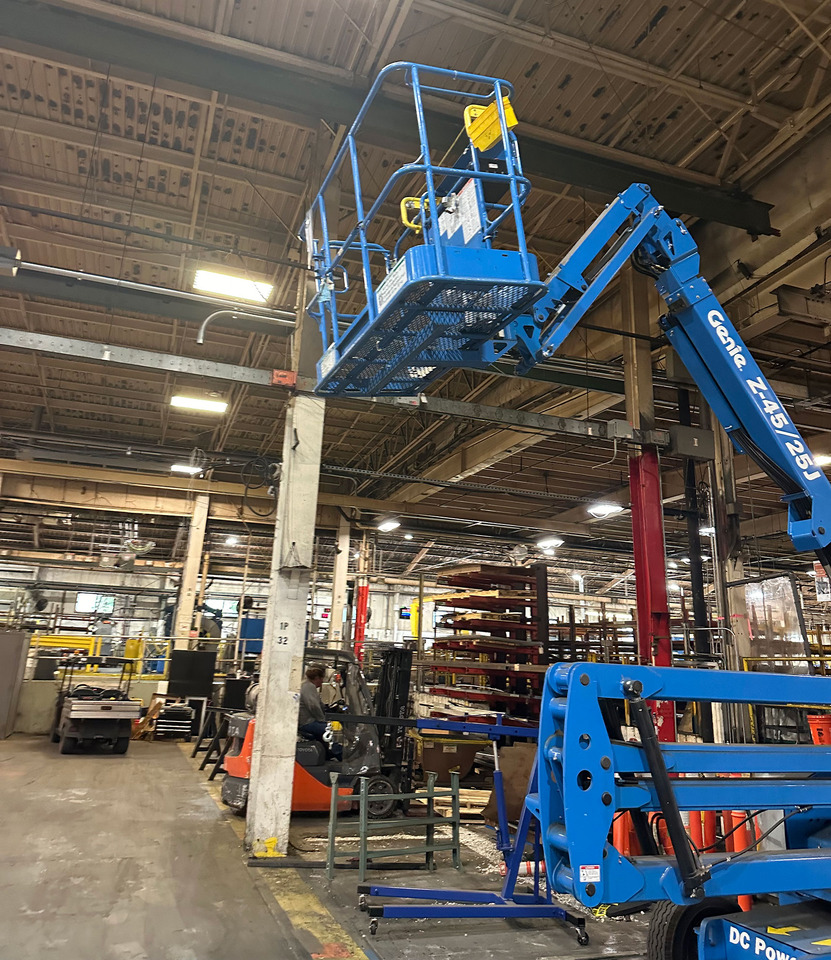 Genie Z-45/25J - Телескопический фронтальный погрузчик: фото 5 Genie Z-45/25J - Телескопический фронтальный погрузчик: фото 5