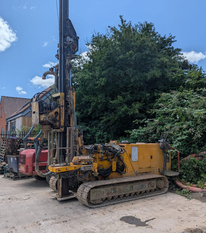 Klemm KR 709-2 - Сваебойная установка: фото 1 Klemm KR 709-2 - Сваебойная установка: фото 1