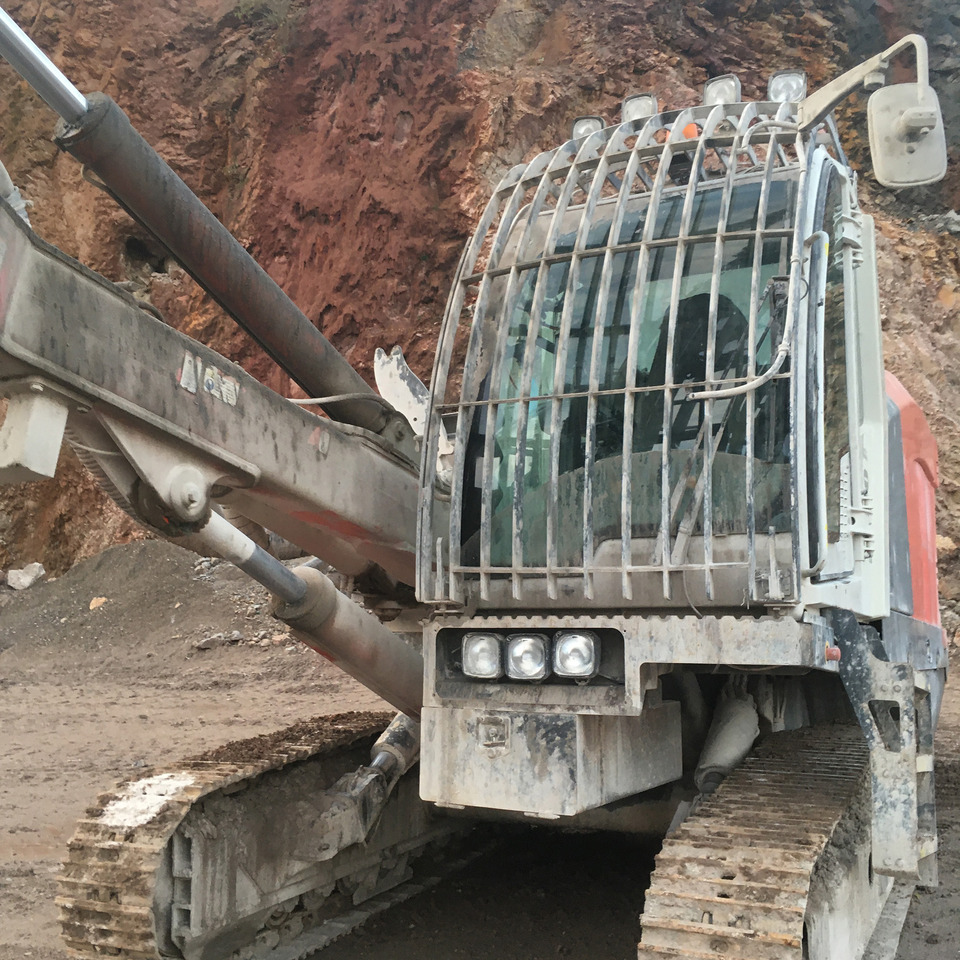Sandvik DI550 - Буровая машина: фото 3 Sandvik DI550 - Буровая машина: фото 3