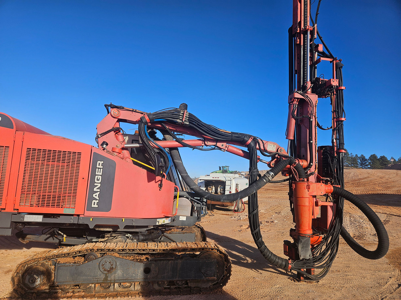 Sandvik DX800 - Буровая машина: фото 5 Sandvik DX800 - Буровая машина: фото 5