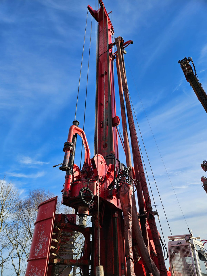 Soilmec R312 / 200 - Сваебойная установка: фото 5 Soilmec R312 / 200 - Сваебойная установка: фото 5