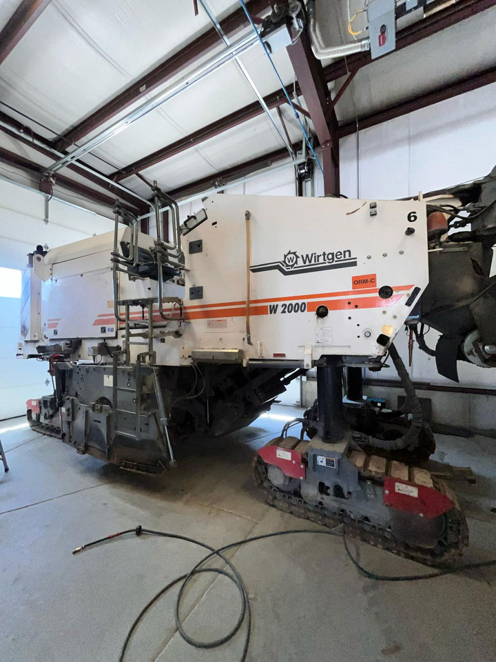 Wirtgen W 2000 - Дорожная фреза: фото 2 Wirtgen W 2000 - Дорожная фреза: фото 2