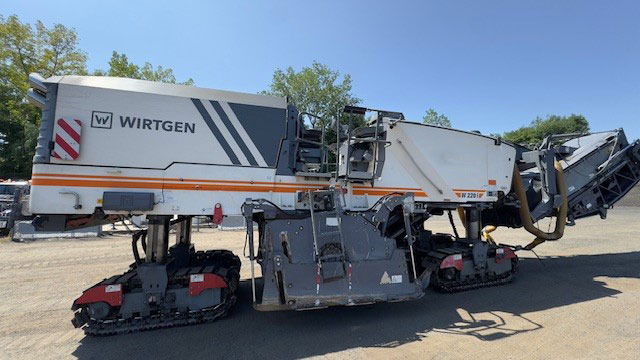 Wirtgen W 220 I - Дорожная фреза: фото 2 Wirtgen W 220 I - Дорожная фреза: фото 2